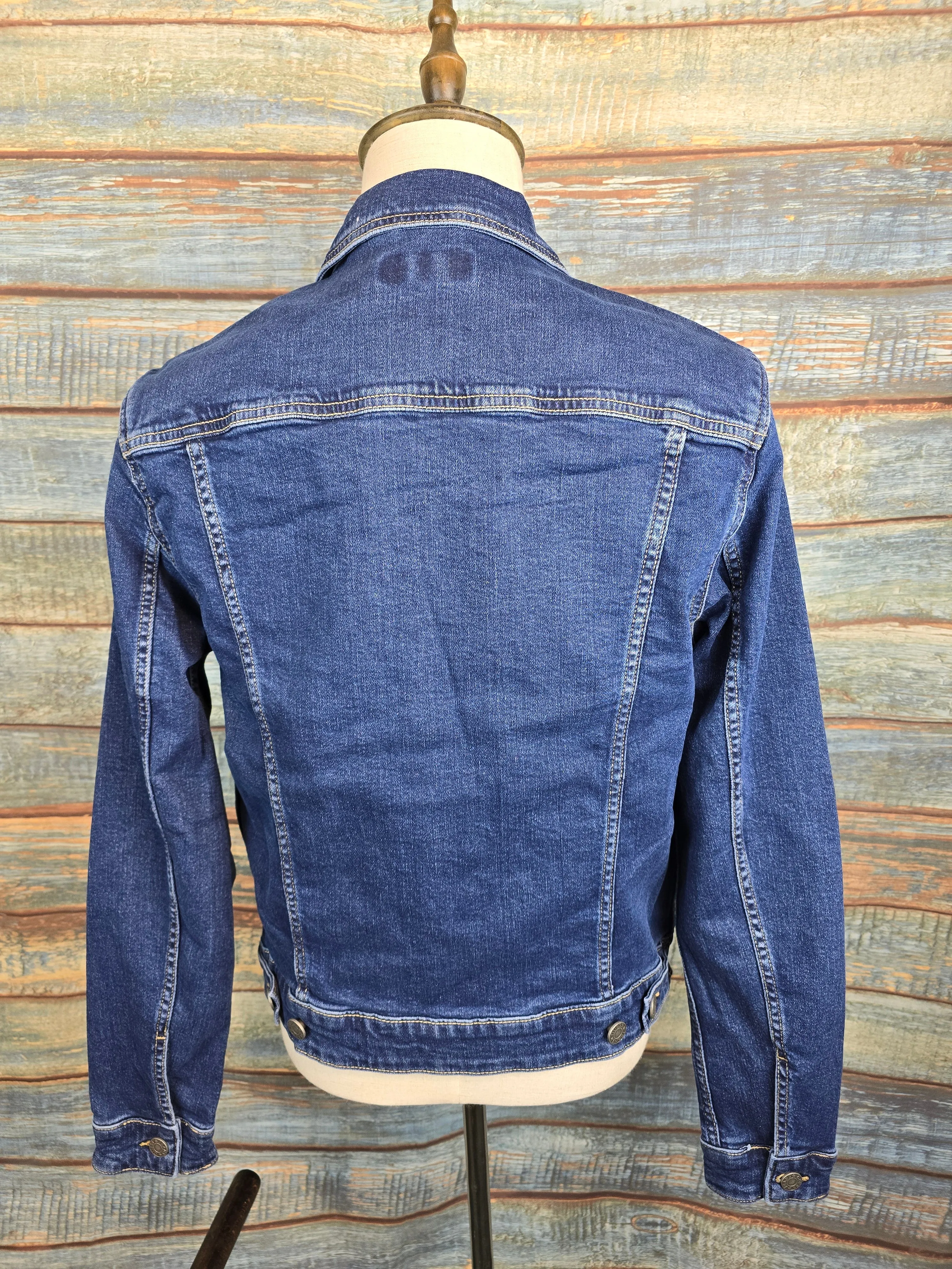 Guess Slim fit Denim Trucker Jacket