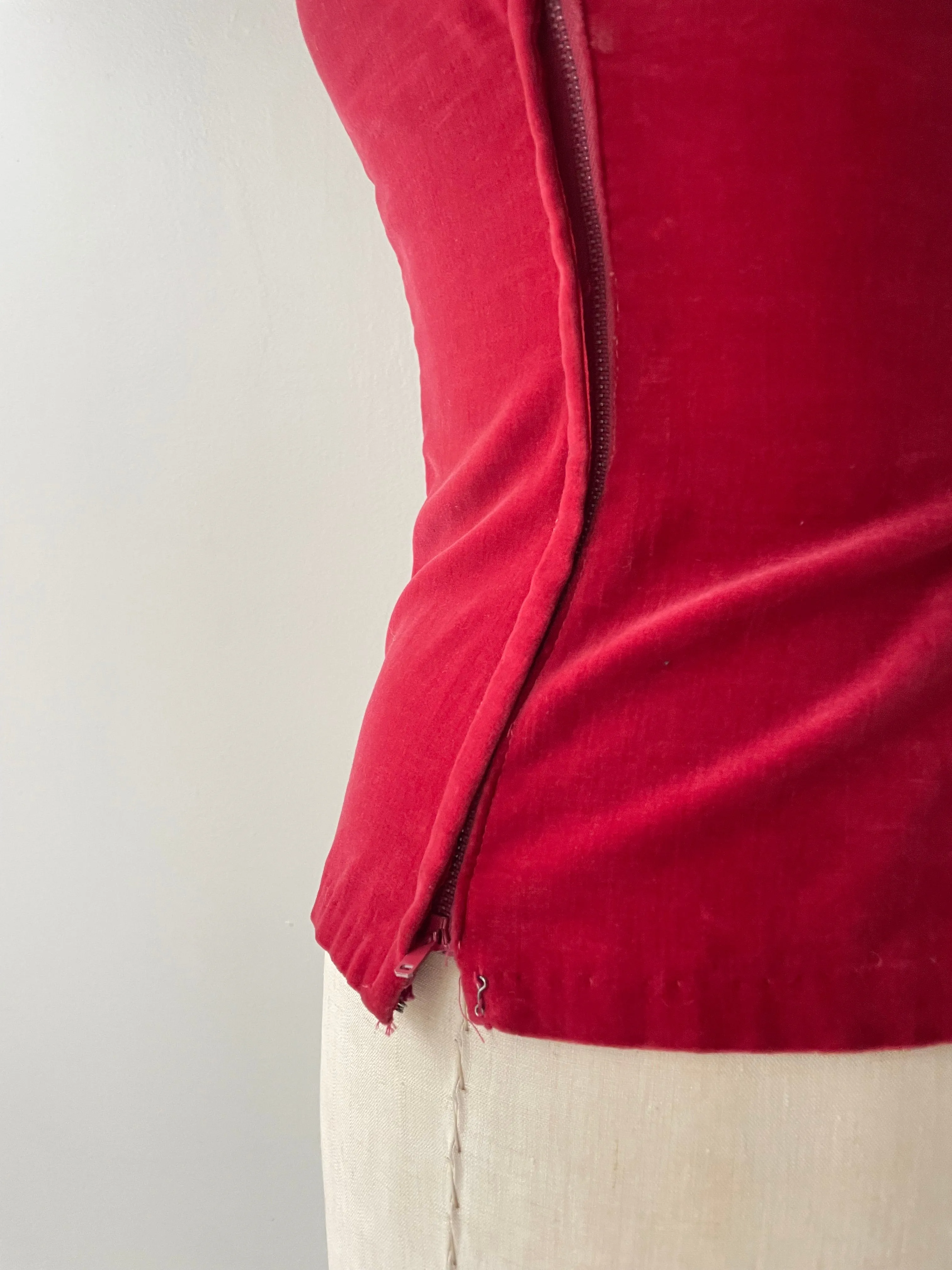 Red Velvet Top | 1950s